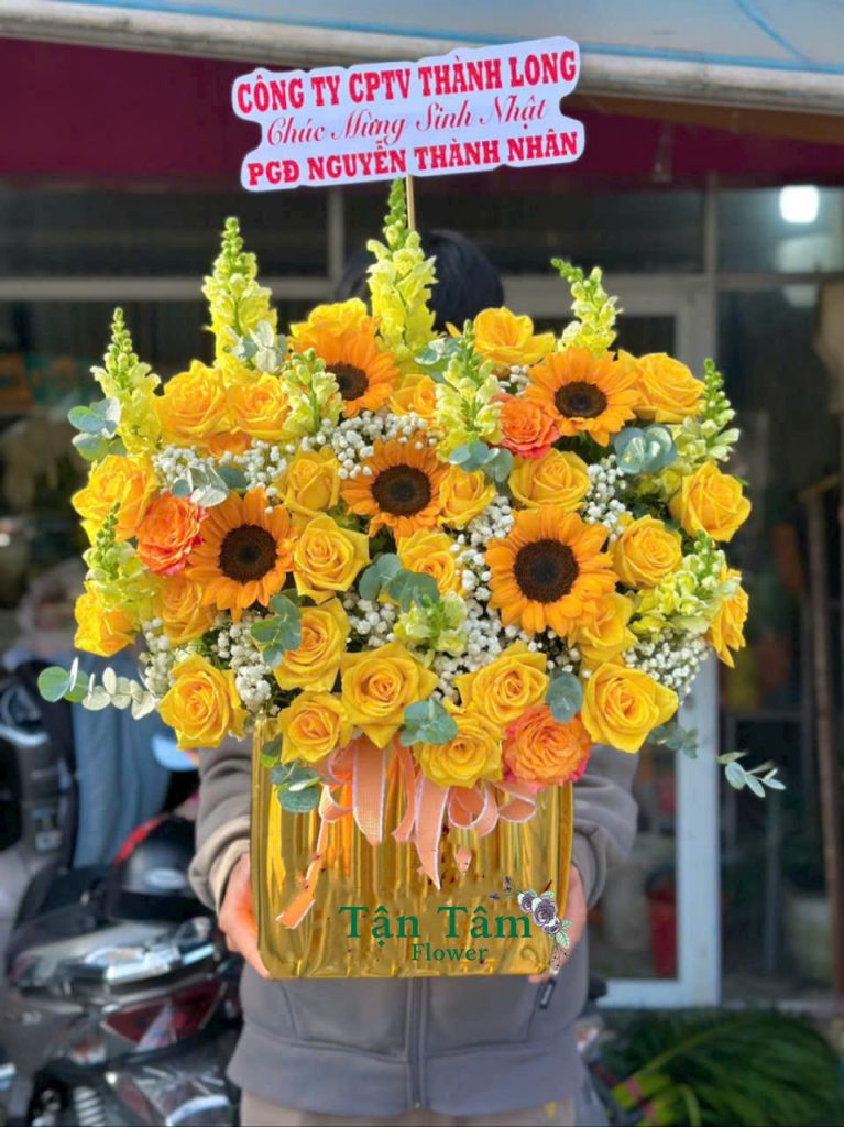 Giỏ hoa tươi Flowers2Home 028
