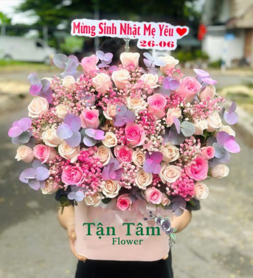 Lẵng hoa tươi Flowers2Home 005