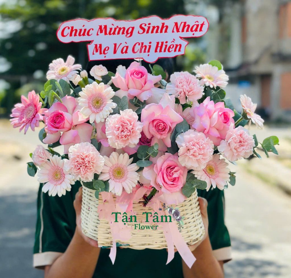 Lẵng hoa tươi Flowers2Home 034